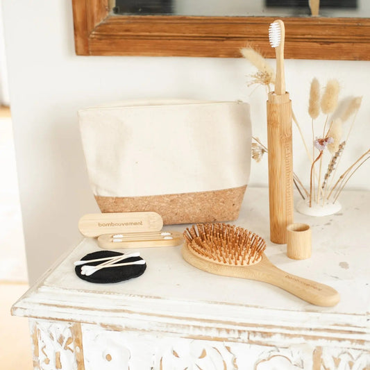 Wiederverwendbare Silikon-Ohren- und Make-up-Stäbchen im Bambusetui – 2 Stück, Nachhaltig & Vielseitig - Bamboovement