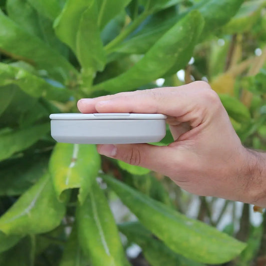 Wiederverwendbare faltbare Kaffeetasse – 355ml, Grau - Beewise