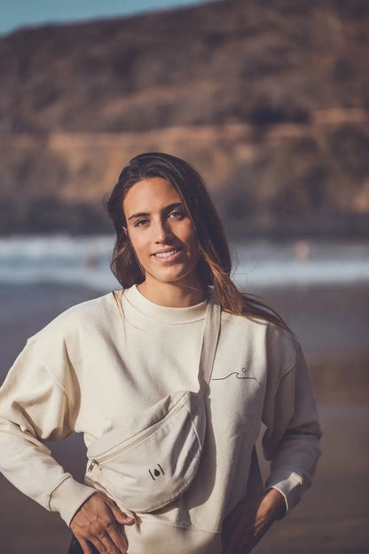 Unisex-Gürteltasche aus recyceltem Material – Natur & Schwarz, leicht & nachhaltig  - Manawai Wear
