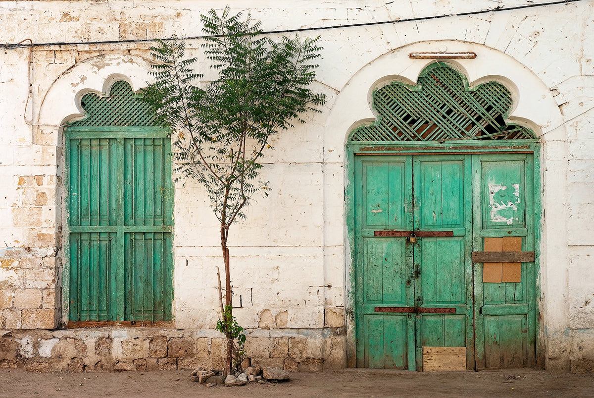 Historische Korallenstein-Architektur in der Hafenstadt Massawa, Eritrea.